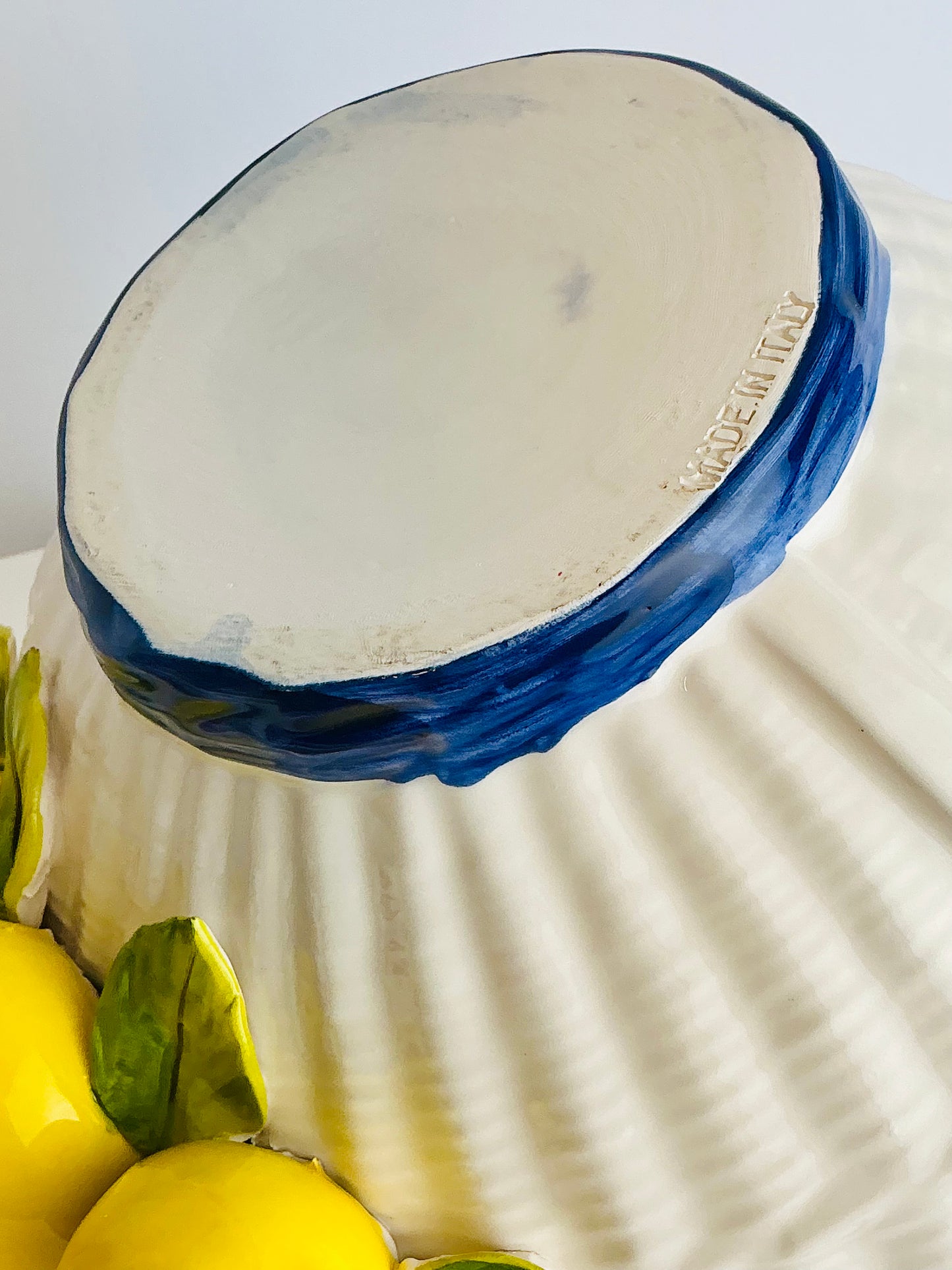 Ceramiche D'arte F.L. Orgia – Italian Ceramic Lemon Basket with Rope Handles