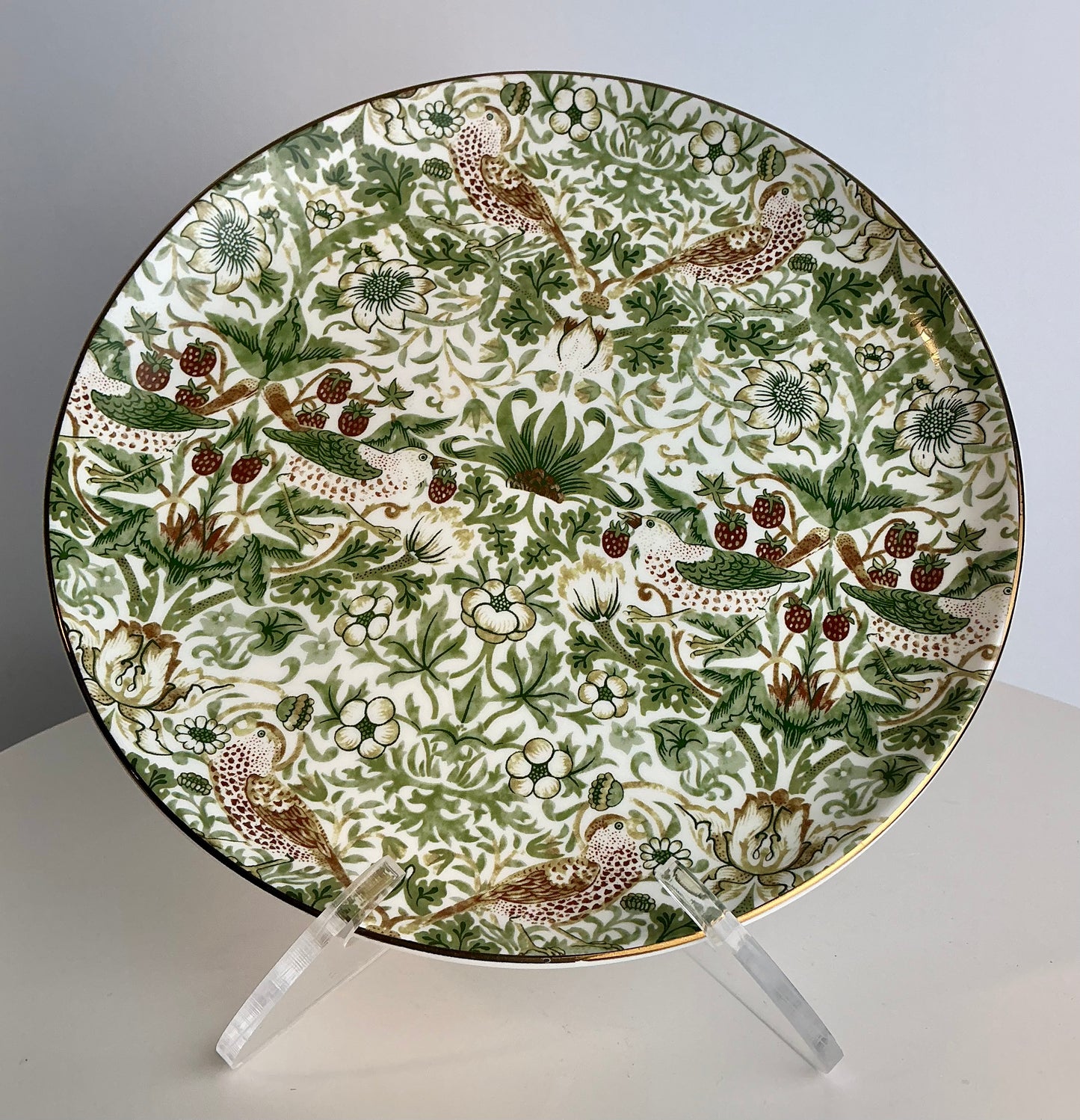 Morris & Co Strawberry Thief Sage Green Tableware – Willow Bough Collection