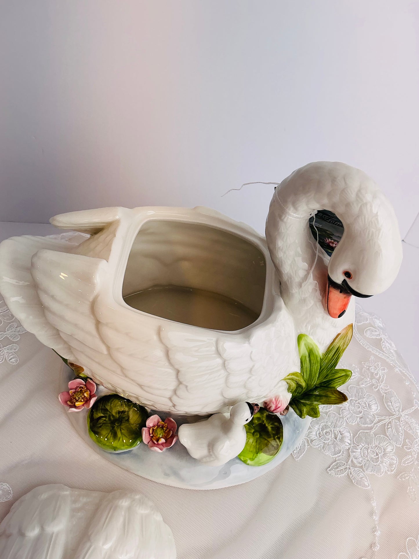 CornerRuby Swan and Lotus Ceramic Figurine – Handcrafted Pitcher & Tureen