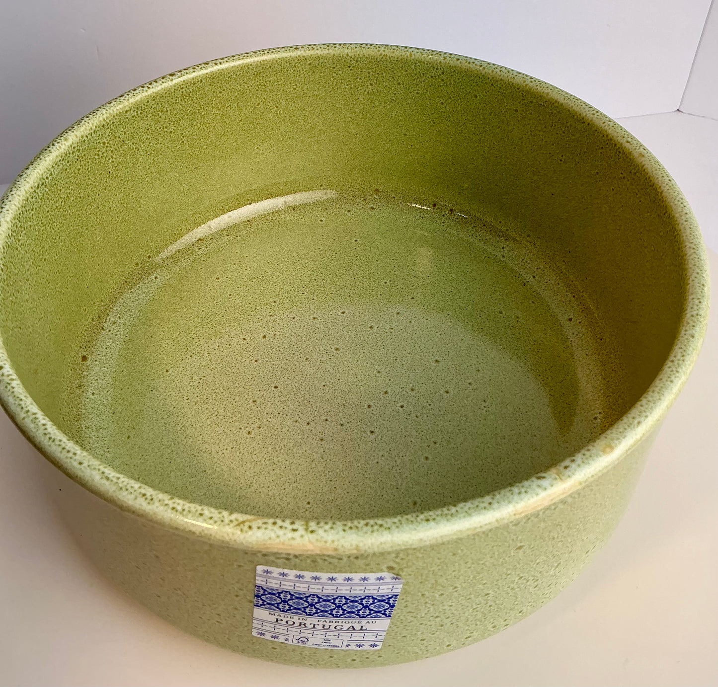 TH Home Portugal Stoneware Round Serving Bowl – Olive Green