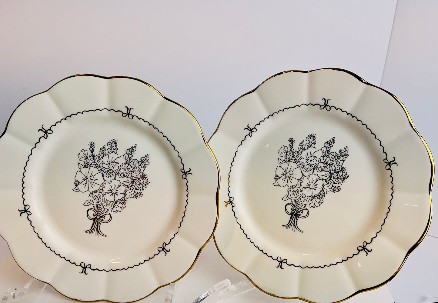 Grace Teaware Fine Porcelain Floral Bouquet Dessert / Salad Plates – Set of 2
