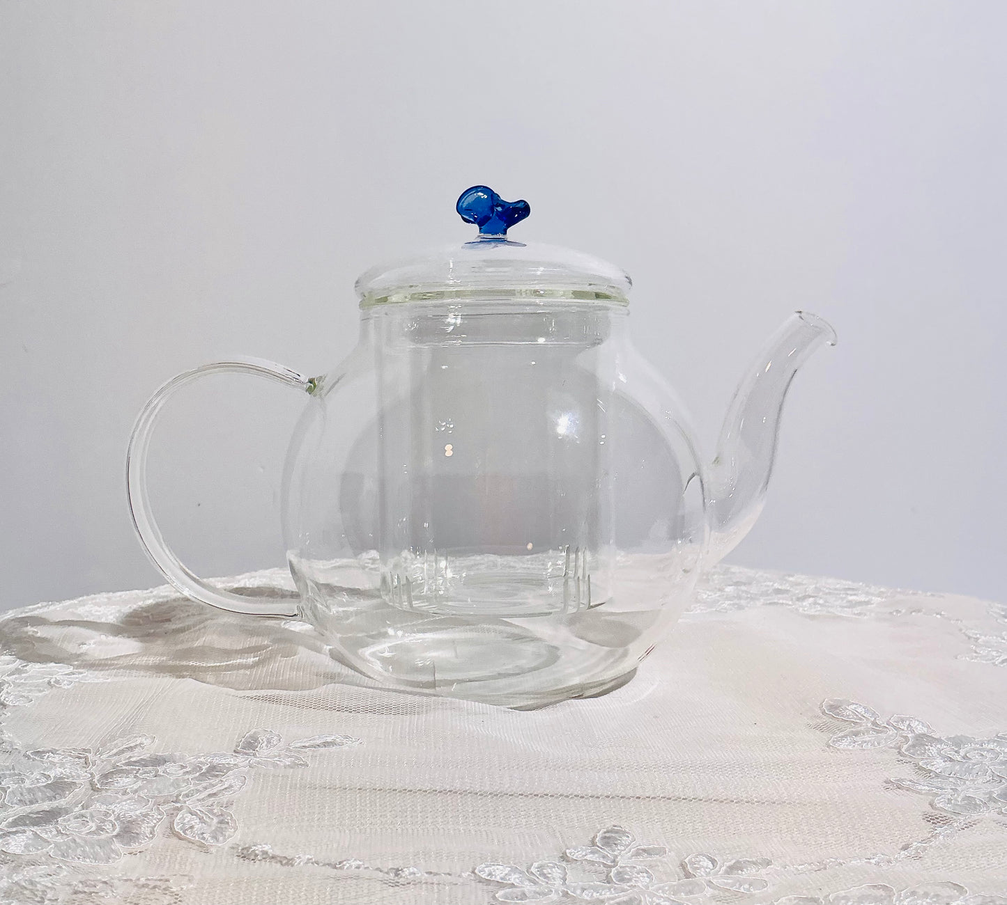 Glass Teapot with Decorative Knob Lid & Built-In Infuser – Lemon, Blue Bird, Tulip or Bee