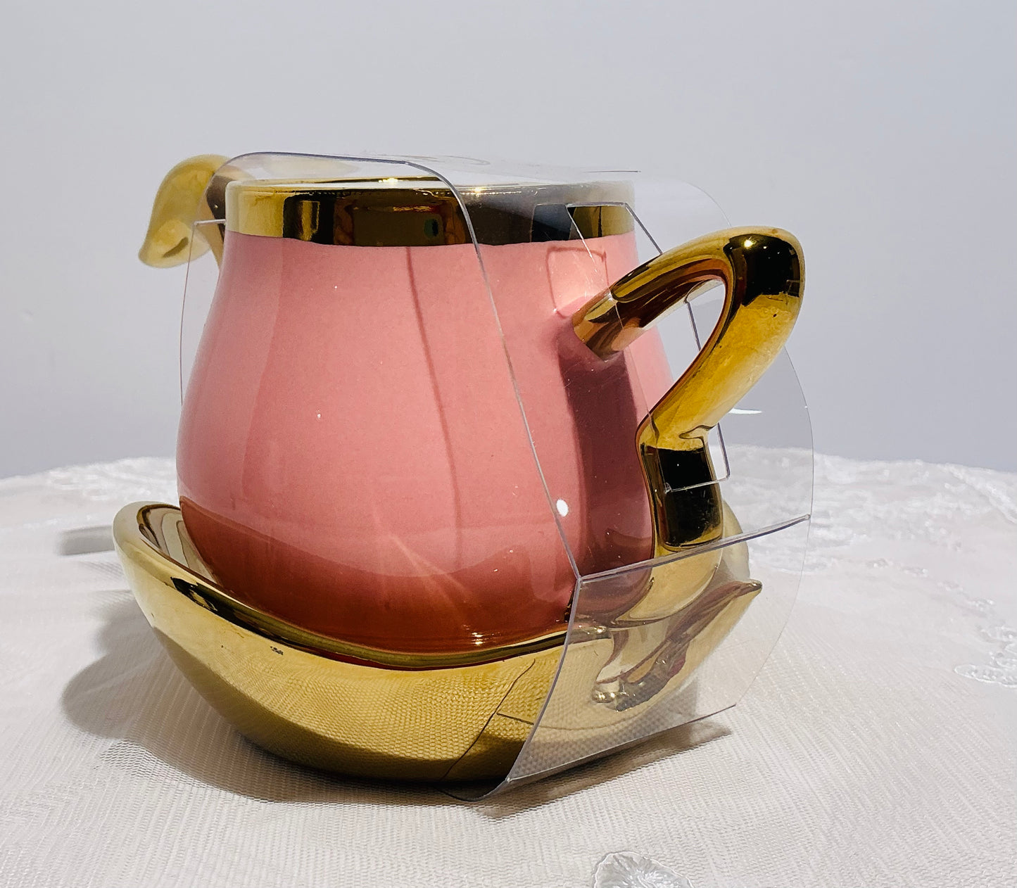 Grace Teaware Swan Tea Cup with Gold Accents - Pink OR White