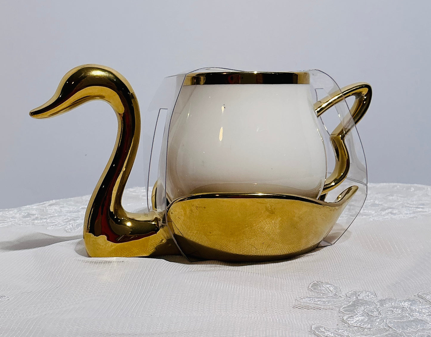 Grace Teaware Swan Tea Cup with Gold Accents - Pink OR White
