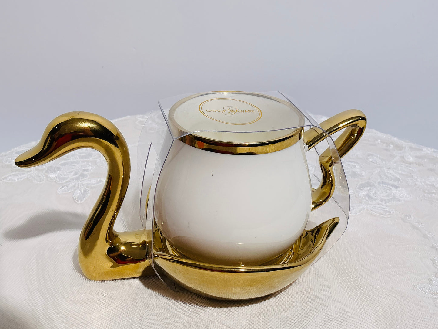 Grace Teaware Swan Tea Cup with Gold Accents - Pink OR White