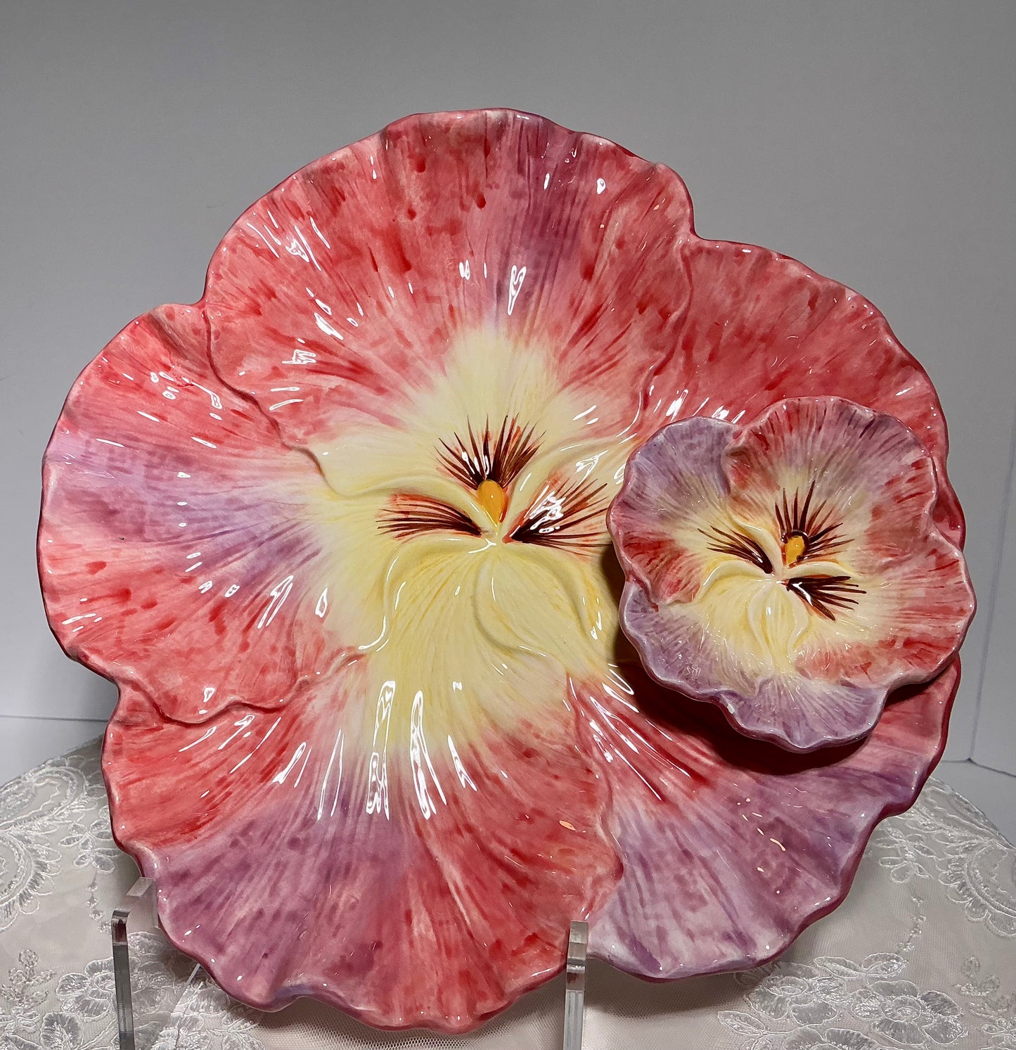 CornerRuby Garden Collection Pansy Flower Ceramic Plate | Purple Decorative Dish