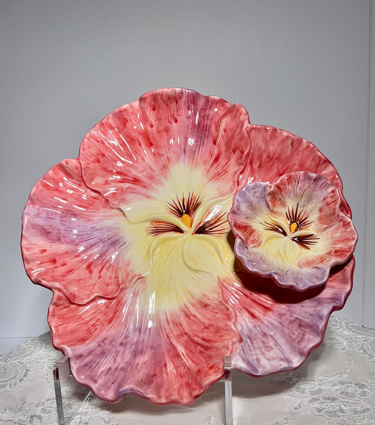CornerRuby Garden Collection Pansy Flower Ceramic Plate | Purple Decorative Dish
