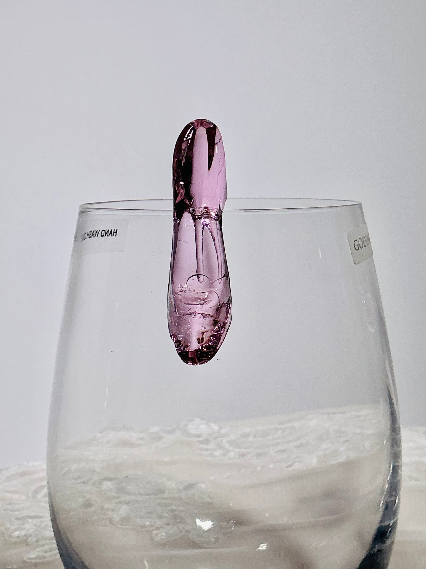 Godinger Stemless Wine Glasses with Pink High Heel Charm – Set of 2