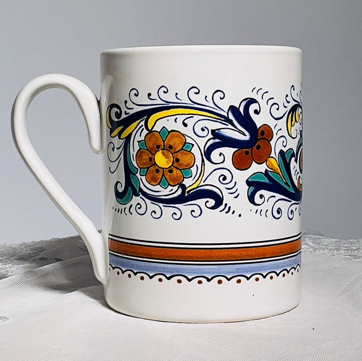 Nova Deruta Renaissance Scroll Italian Majolica Tableware – Made in Italy